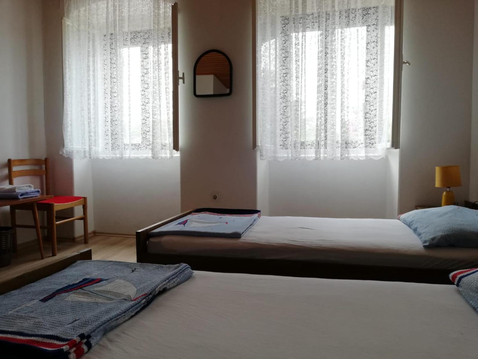 Hostel Flora Mali Losinj Phòng bức ảnh