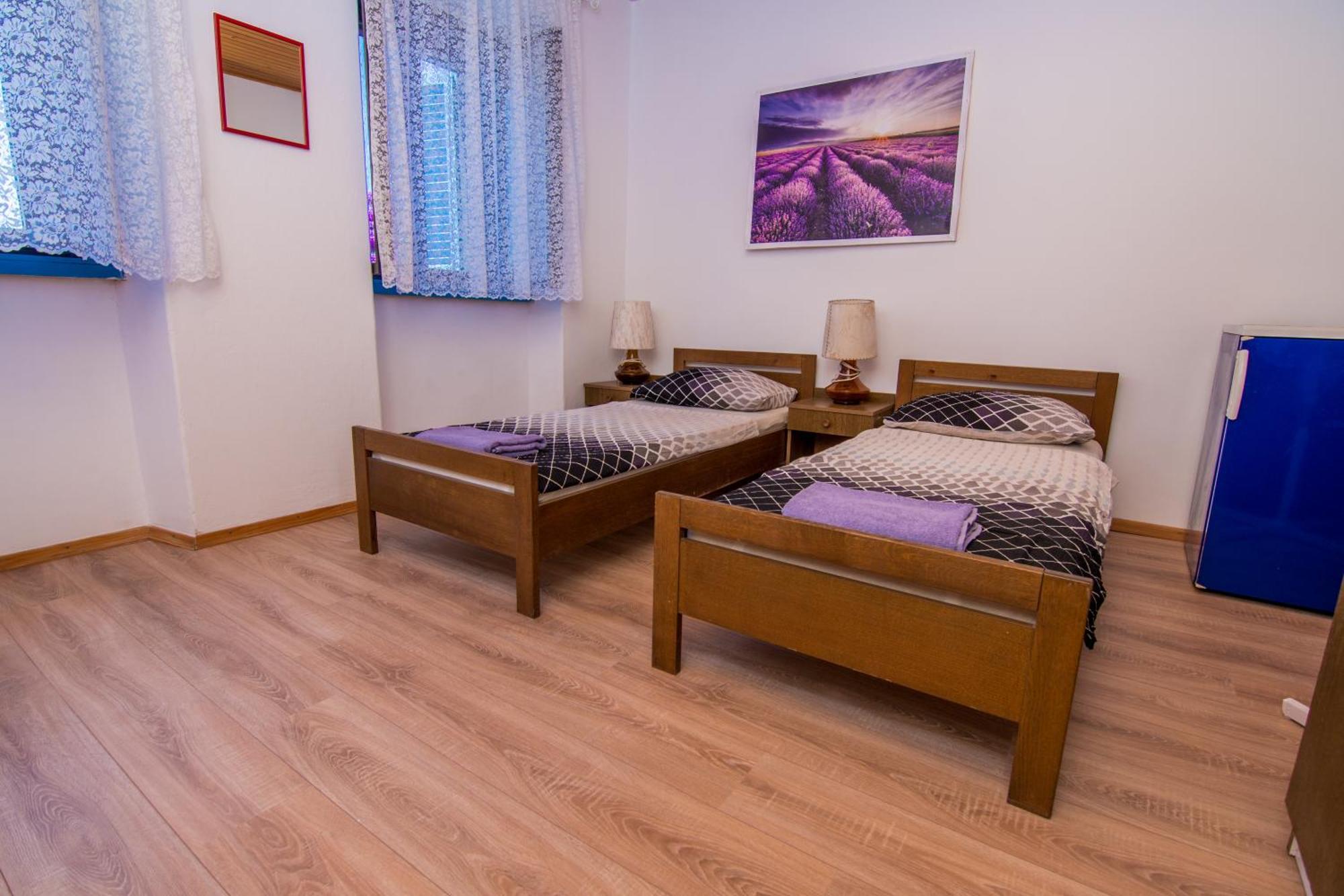 Hostel Flora Mali Losinj Phòng bức ảnh